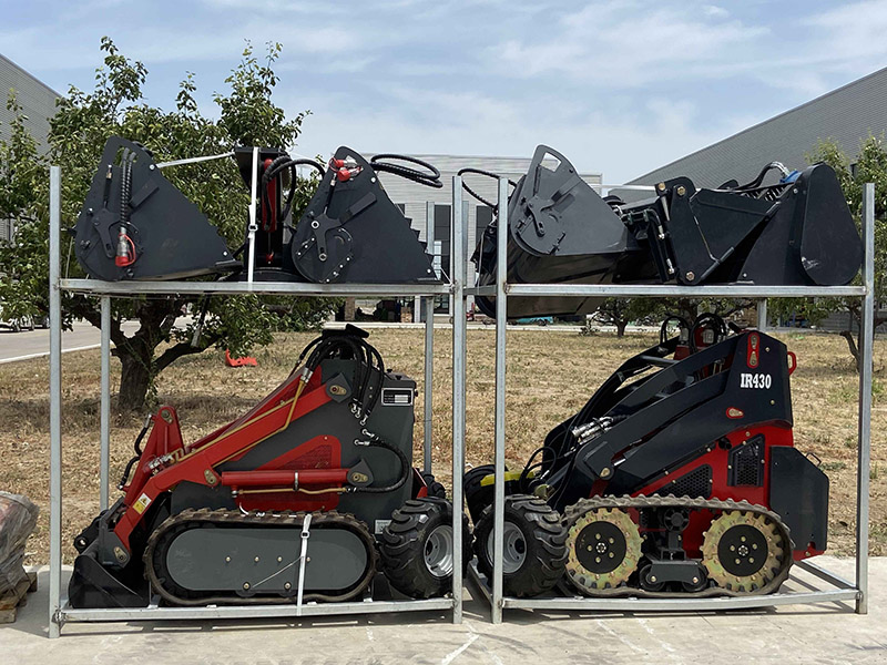 MK380 Skid Steer Loader to France