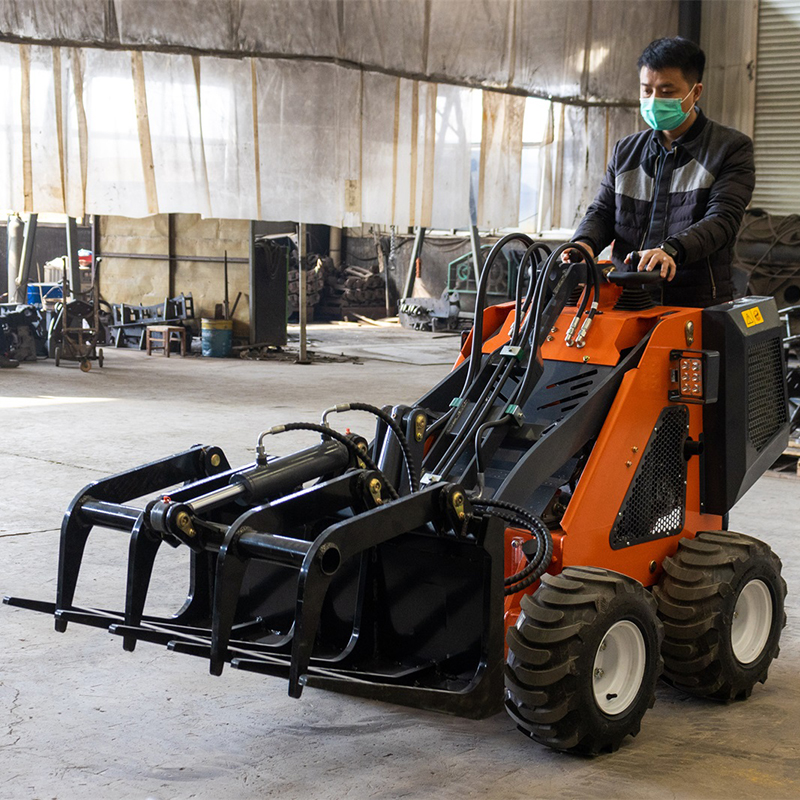 MK320 Mini Skid Steer Wheeled Loader